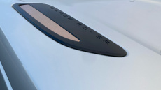 Land Rover Range Rover Velar 2.0 D200 R-Dynamic SE 5dr Auto Diesel Estate